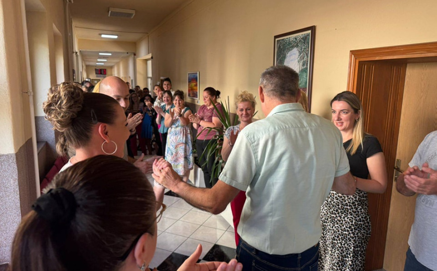 Milan Miličević se vratio na posao: Evo kako su ga saradnici dočekali