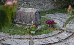 Znaju li rabini da bošnjačke porodice stoljećima brinu o grobu rabina Moše Danona u Stocu?