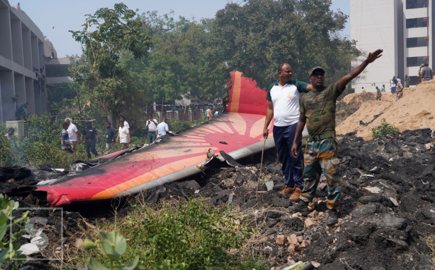 Indijski mediji: Svi putnici u avionu kompanije Air India poginuli