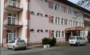Brčko: Prijetio bivšoj supruzi da će ubiti nju i sebe, uhapšen s puškom ispred stana