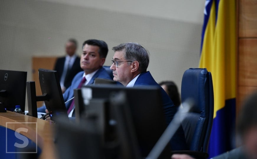 HDZ i SNSD bili protiv: Usvojen Prijedlog izmjena Zakona o Vijeću ministara, evo šta to znači