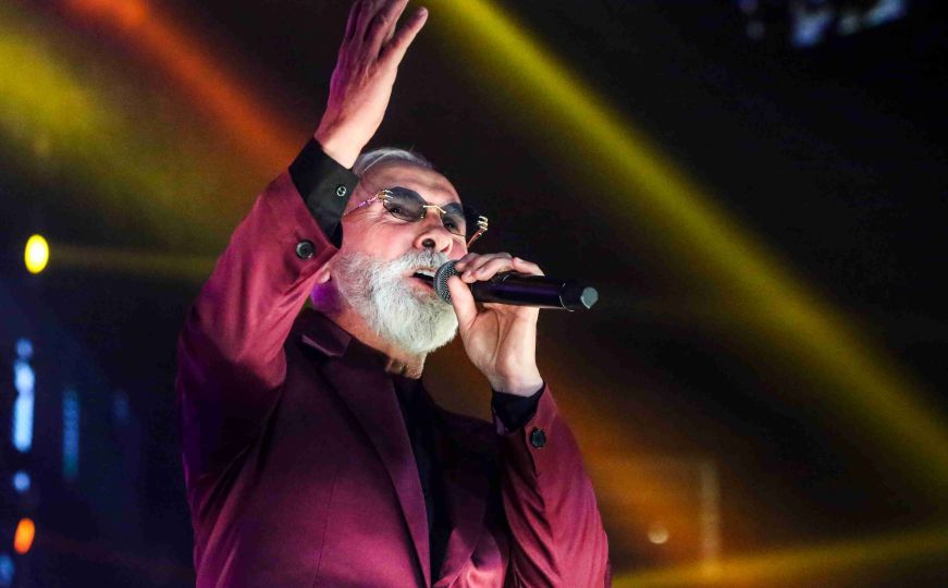 Kada jednom budem ja k'o snijeg ptica bijela...: Dino Merlin i pjesma dana