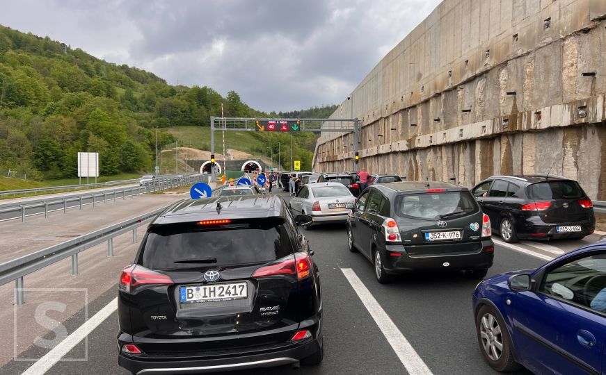 Pojačana frekvencija saobraćaja na cestama u BiH: Pogledajte gdje su najveće gužve