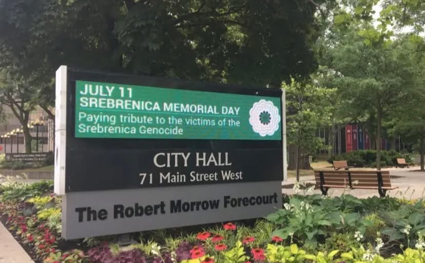Žrtvama genocida u Srebrenici odata počast u Skupštini Hamiltona (Kanada): "Mi ne zaboravljamo!"