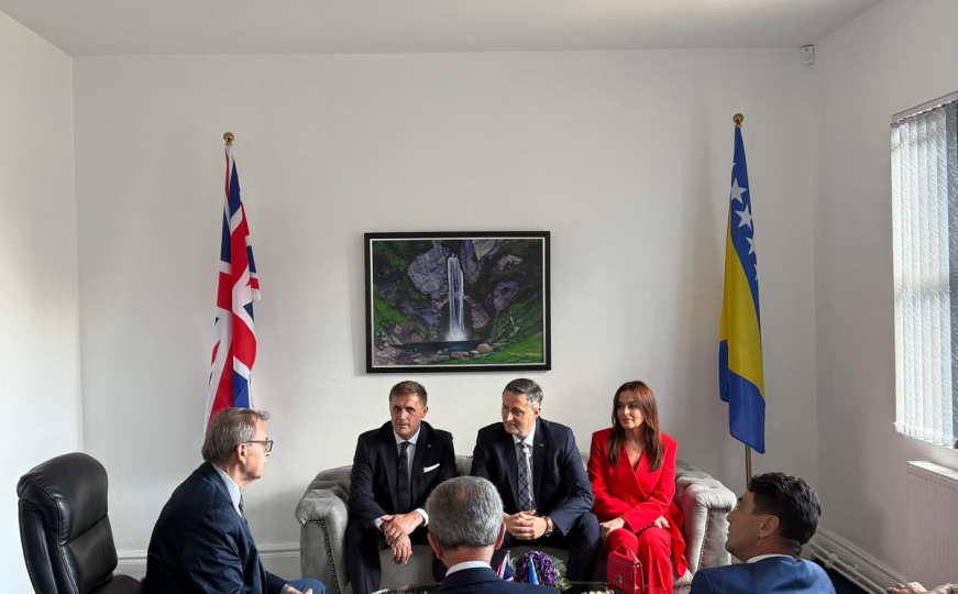 Bećirović s bh. zajednicom u Birminghamu: "Dijaspora je neraskidivi dio našeg društva"