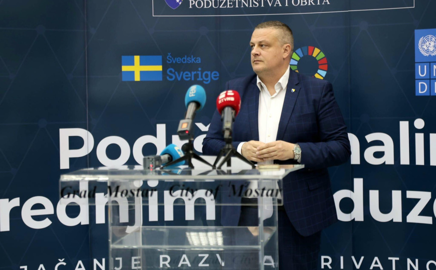 Vojin Mijatović: Vlada FBiH odobrila refundaciju doprinosa za april privatnim poslodavcima