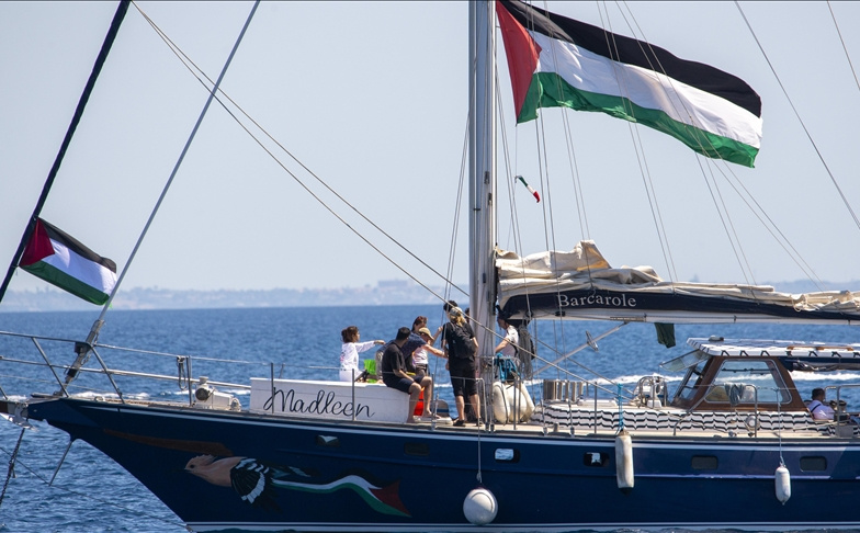 Humanitarci sa broda Madleen: Izrael pustio na slobodu tri volontera