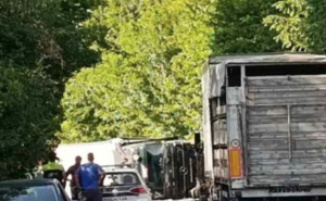 Saobraćajna nesreća kod Sarajeva: Jedna osoba povrijeđena