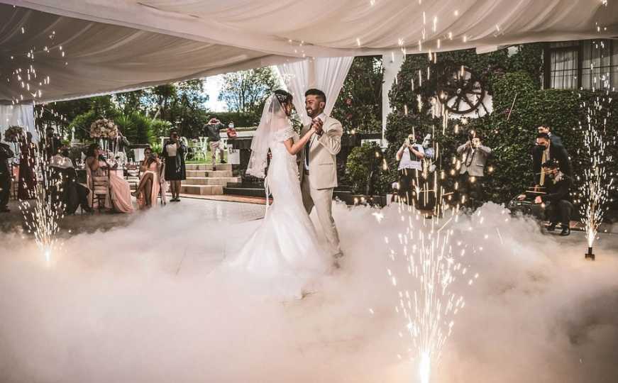 Koju pjesmu odabrati za prvi ples? Ljubav na notama Balaševića, Montena..