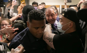 Nadrealan video: Imigracijski agenti uhapsili kandidata za gradonačelnika New Yorka