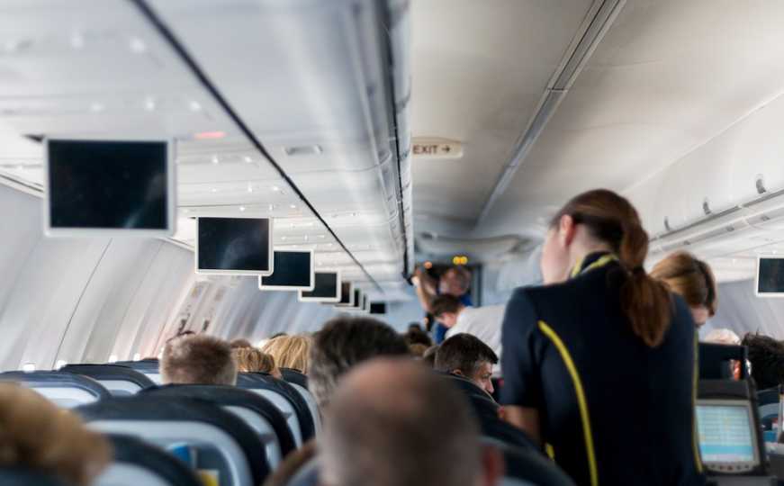 Letite li avionom? Ovo piće izbjegavajte da naručujete, upozorava stjuardesa