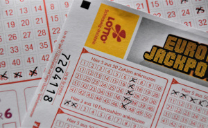 Rekordni jackpot: Dobitnik iz Irske osvojio 250 miliona eura na lutriji