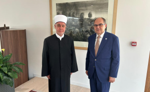 Christian Schmidt poručio: 'Mladi trebaju lidere koji će ih naučiti kako se suočiti s genocidom'