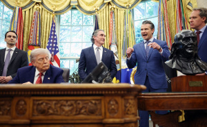 Šta se dešava u Bijeloj kući? Donald Trump okupio Nacionalni sigurnosni tim