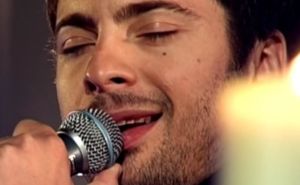 Posebni Toše Proeski i pjesma dana: "Uzalud skidam tvoj grijeh sa sebe, sve me boli poslije tebe..."