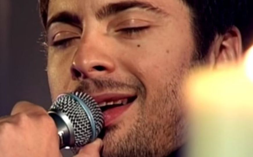 Posebni Toše Proeski i pjesma dana: "Uzalud skidam tvoj grijeh sa sebe, sve me boli poslije tebe..."