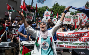 Hiljade ljudi na ulicama Londona: "Ruke dalje od Irana i Gaze"