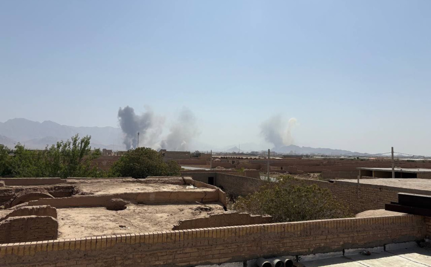Gusti dim nad iranskom pokrajinom Yazd: Izrael pogodio raketni skladišni objekat