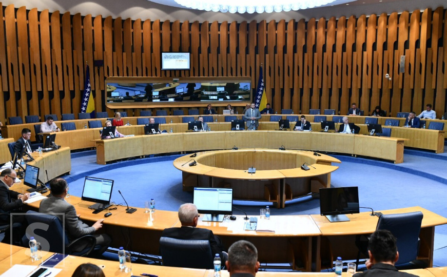 Nakon sedam nezavršenih, zakazana hitna sjednica Doma naroda: Evo šta je na dnevnom redu