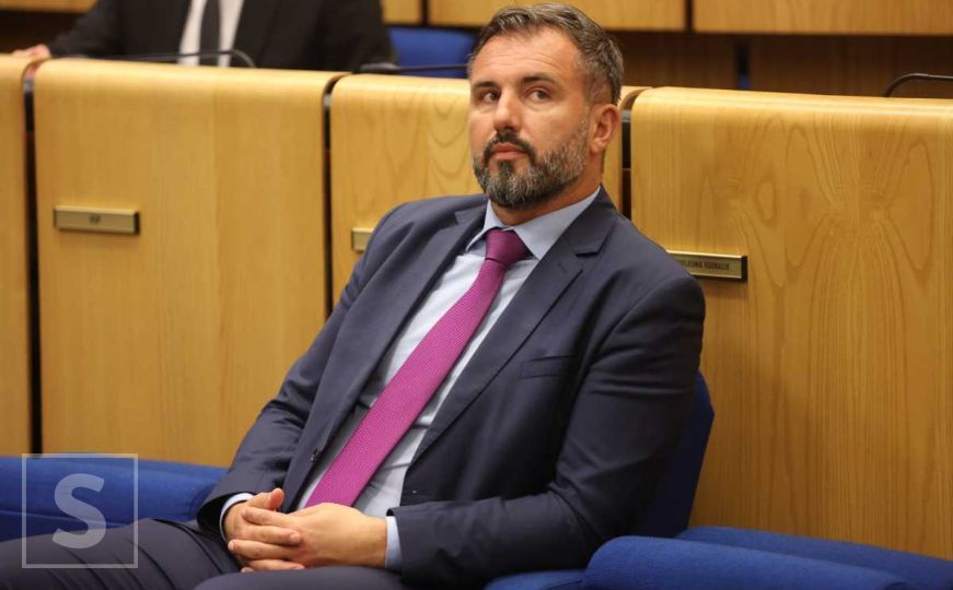 Igor Stojanović dao izjavu SIPA-i u vezi s krivičnom prijavom koju je podnio protiv Milorada Dodika