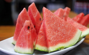 Recept za nešto potpuno drugačije: Da li ste probali salatu s lubenicom?