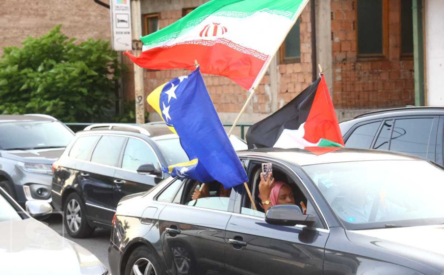 "I mi znamo šta je rat": Kolona automobila podrške Iranu i Palestini prošla kroz Sarajevo
