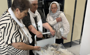 Pronađeni u masovnim grobnicama: Lični predmeti žrtava genocida pohranjeni u depo MC Srebrenica
