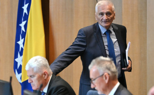 Osam delegata traži hitnu sjednicu Doma naroda PS BiH u ponedjeljak: Na stolu smjena kadrova SNSD-a