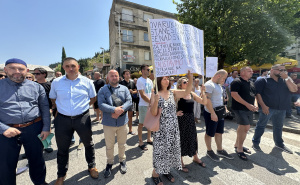 Građani Stoca poručili 'Dosta je bilo': Mirnim protestom zatražili rješavanje višegodišnjih problema