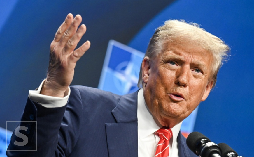 Trump objavio da obustavlja sve trgovinske pregovore s Kanadom: "Očigledno je da kopiraju EU"