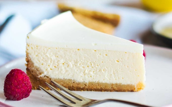 Idealna ljetna poslastica: Limun cheesecake torta bez pečenja