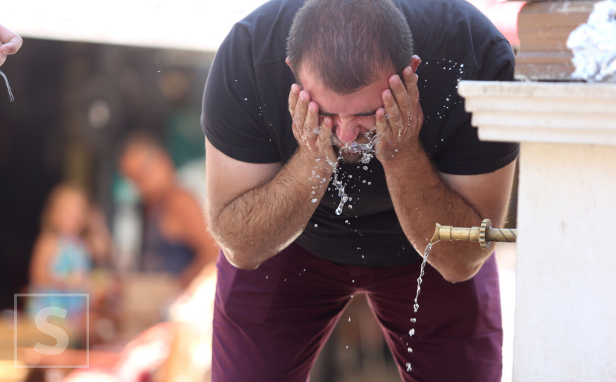 Pakao u južnoj Europi: Temperature prelaze 42 stepena, gradovi pod crvenim alarmom