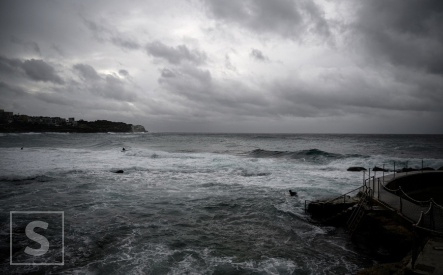 "Ciklonska bomba" pogodila Australiju: Otkazani letovi, vlasti naredile evakuaciju