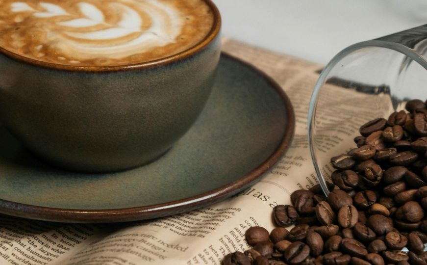 Topla ili hladna: Koja kafa je bolja za želudac i raspoloženje?