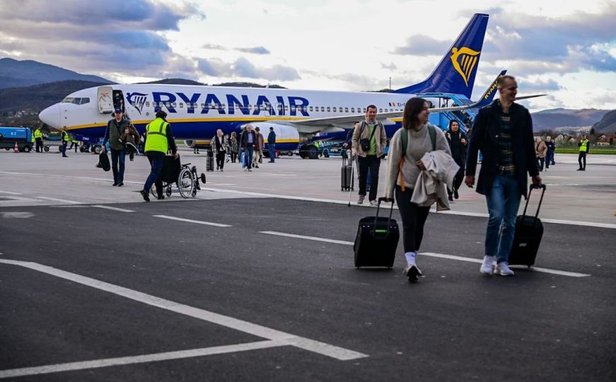 Lijepa vijest za putnike: Ryanair povećava dopuštene dimenzije besplatnog ručnog prtljaga