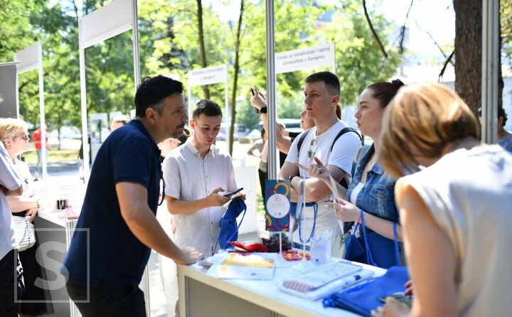Istraživači na jednom mjestu: Danas održan Info dan u kampusu Univerziteta u Sarajevu