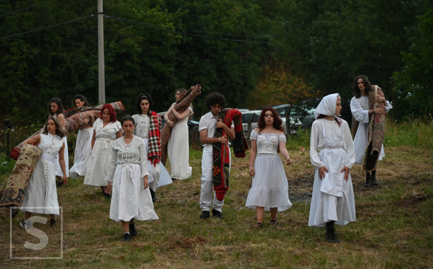 Umjetnost na ulicama zaboravljane Širokače: Vlasti, spriječite "novu" Donju Jablanicu!