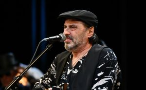 Zabranjeno pušenje i njihov legendarni hit: "Između mene i dna još samo ti stojiš, Fikreta..."