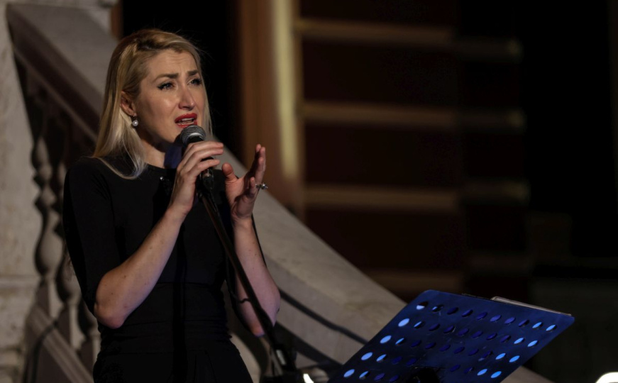 "Glumice i gitara": Mona Muratović i Merima Lepić-Redžepović očarale publiku
