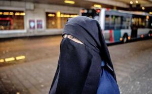 Većinski muslimanska zemlja zabranila pokrivanje lica na javnim mjestima: Predsjednik objasnio zašto
