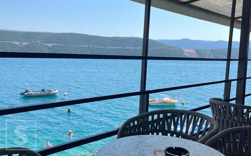 Posjetili smo Neum, cijene su nas iznenadile: Pogledajte koliko košta flašica vode