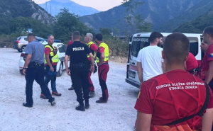 MUP o drami u Salakovcu: "Na magistrali je ležao povrijeđen muškarac, a pored njega dijete (4)"