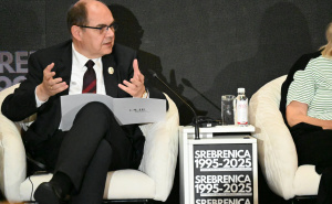 Christian Schmidt: "Moramo gledati u budućnost i zaštititi dostojanstvo žrtava genocida"