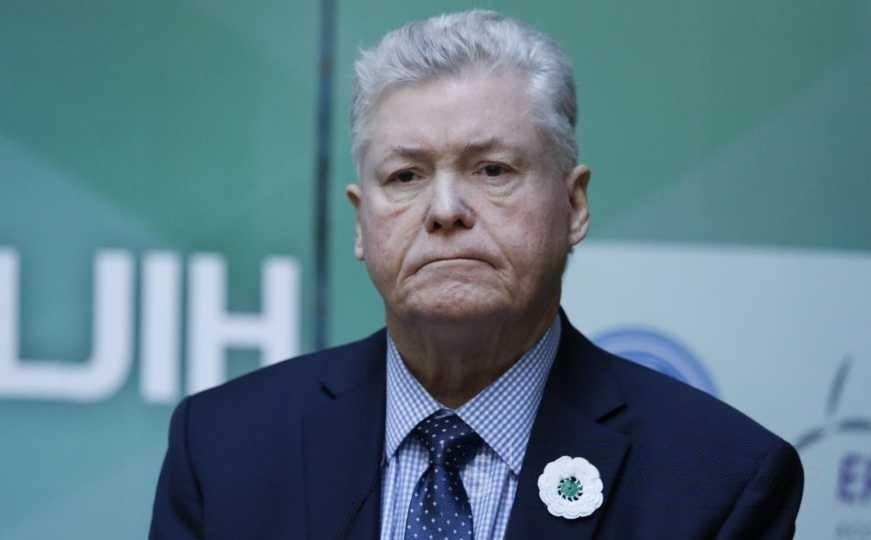 David Pettigrew: Preživjelima Srebrenice zabranjuju spomenike, zločincima dižu murale!