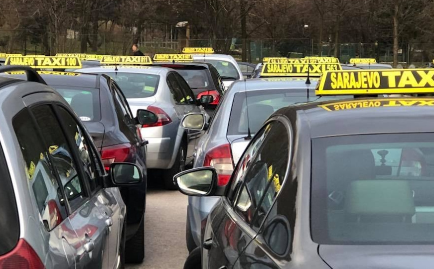 Usvojen prijedlog: Taksisti će se uskoro moći zaustavljati na autobuskim stajalištima?