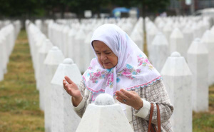 Nesiba Ademović za portal Radiosarajevo.ba: "Nakon genocida, ostala sam sama sa pet curica..."