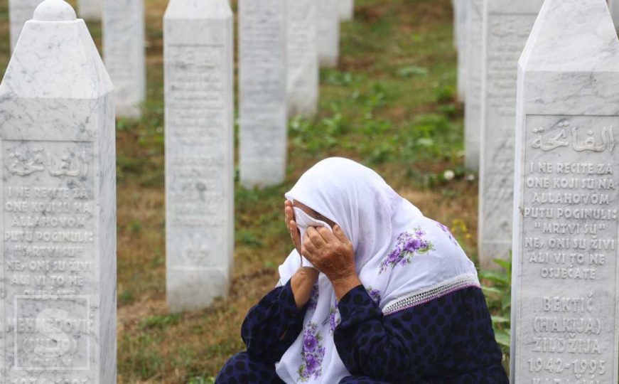 Potresna ispovijest majke Nezire za Radiosarajevo.ba iz Potočara: "Imam sve, ali nemam svoju djecu"