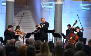 Italija i BiH zajedno u sjećanju: Održan komemorativni koncert povodom 30. godišnjice genocida