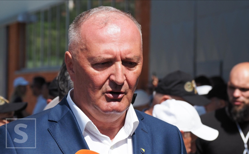 Helez: Danas je ovdje čini mi se cijeli svijet, osim jedne grupe ljudi koji su ovo sve i napravili