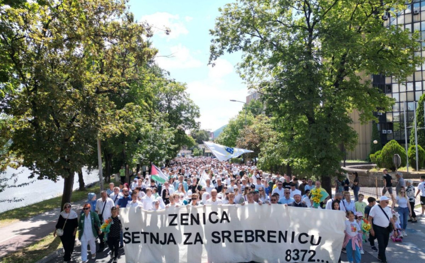 Zenica za Srebrenicu: Veliki broj građana odao počast žrtvama genocida